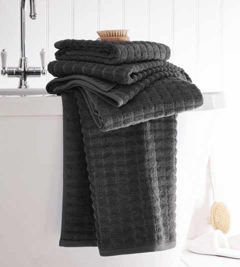 Geo Towel Bale Charcoal 4 pieces - Lost Land Interiors